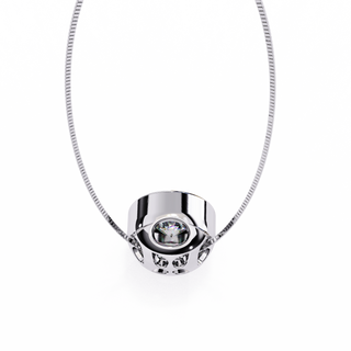 Minimalist Solitaire Pendant by Aupulent Jewellery 100% certified lab grown diamonds