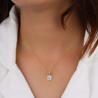 Round Luxury Pendant by Aupulent Jewellery 100% certified lab grown diamonds