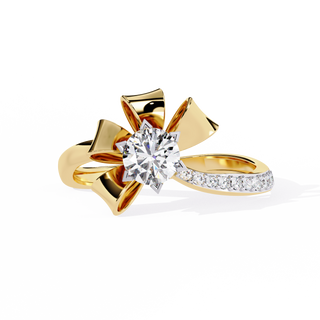 Minimalist Cluster Ring