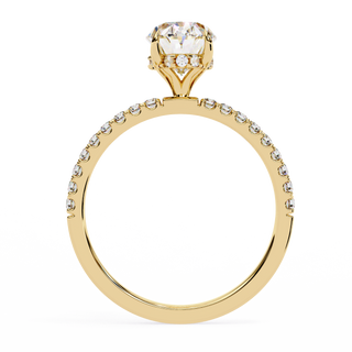 Oval Centre with Round Accents