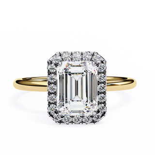 Emerald Ring in Minimal Style