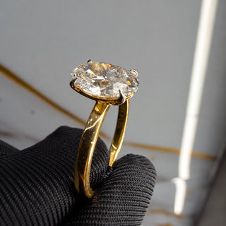Oval Cut Lab-Grown Diamond Solitaire Ring in 18K Gold
